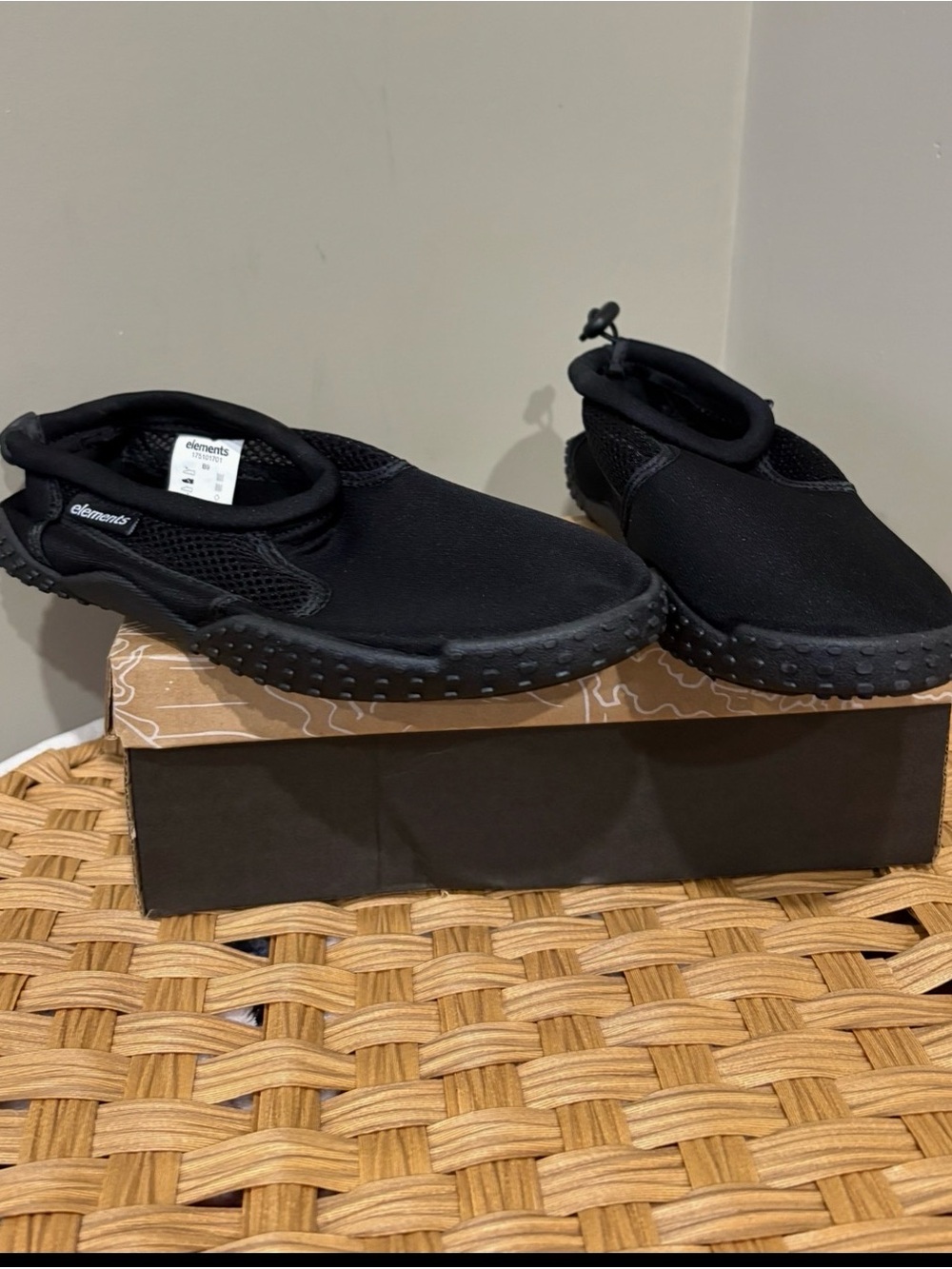 Element Men’s Black Slip-On Water Mocs